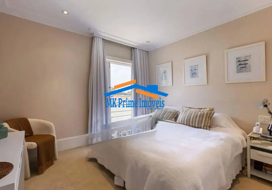 Foto 8 de Sobrado com 4 quartos à venda, 738m2 em Jardim Everest, São Paulo - SP