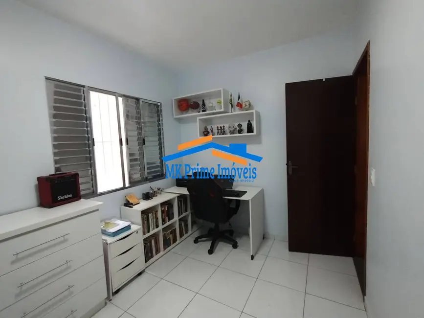 Foto 8 de Sobrado com 3 quartos à venda, 204m2 em Jardim Elvira, Osasco - SP