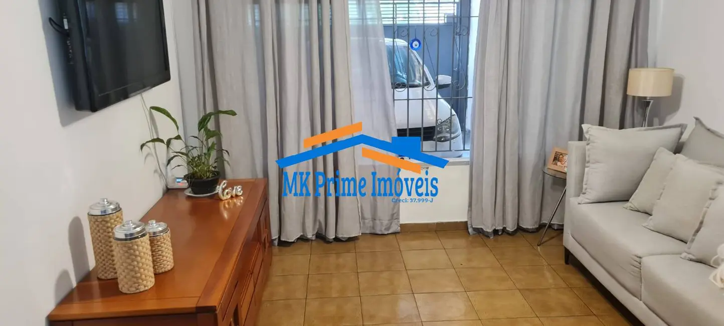 Sobrado com 4 quartos à venda, 180m2 em Umuarama, Osasco - SP - imagem 5 Foto 5 de Sobrado com 4 quartos à venda, 180m2 em Umuarama, Osasco - SP