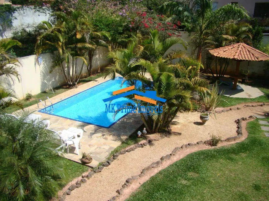 Foto 1 de Casa com 4 quartos à venda, 940m2 em Pinheiros Tênis Village, Cotia - SP