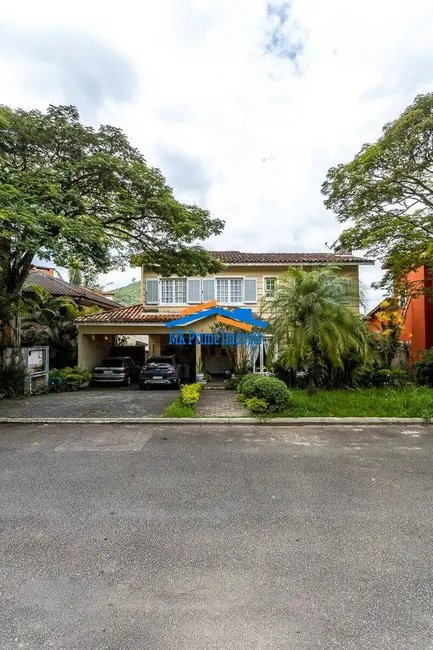 Foto 1 de Casa de Condomínio com 5 quartos para alugar, 360m2 em Alphaville, Santana De Parnaiba - SP