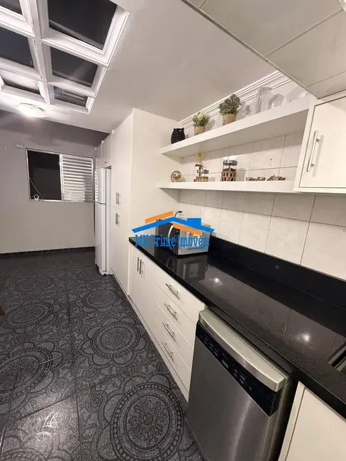 Foto 7 de Sobrado com 3 quartos à venda, 245m2 em Metalúrgicos, Osasco - SP