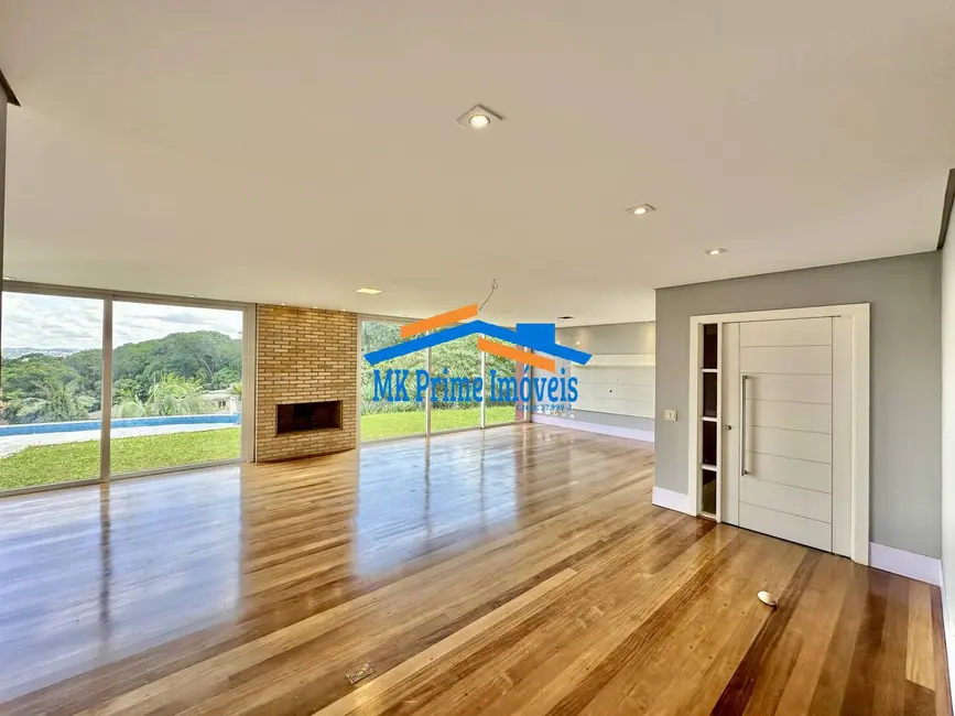 Casa de Condomínio com 4 quartos para alugar, 494m2 em Pousada dos Bandeirantes, Carapicuiba - SP - imagem 8 Foto 8 de Casa de Condomínio com 4 quartos para alugar, 494m2 em Pousada dos Bandeirantes, Carapicuiba - SP