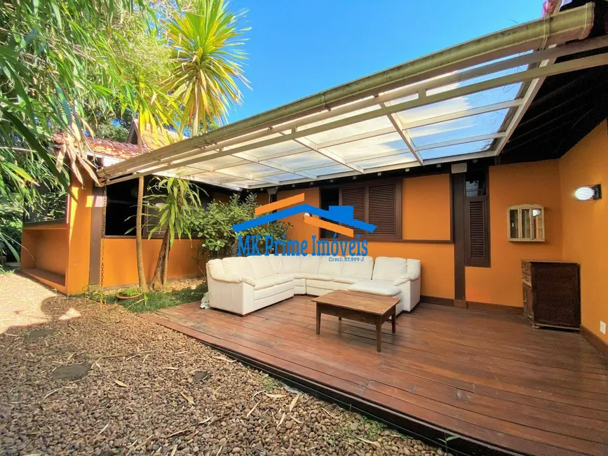 Foto 6 de Casa de Condomínio com 3 quartos para alugar, 500m2 em Vila de São Fernando, Cotia - SP