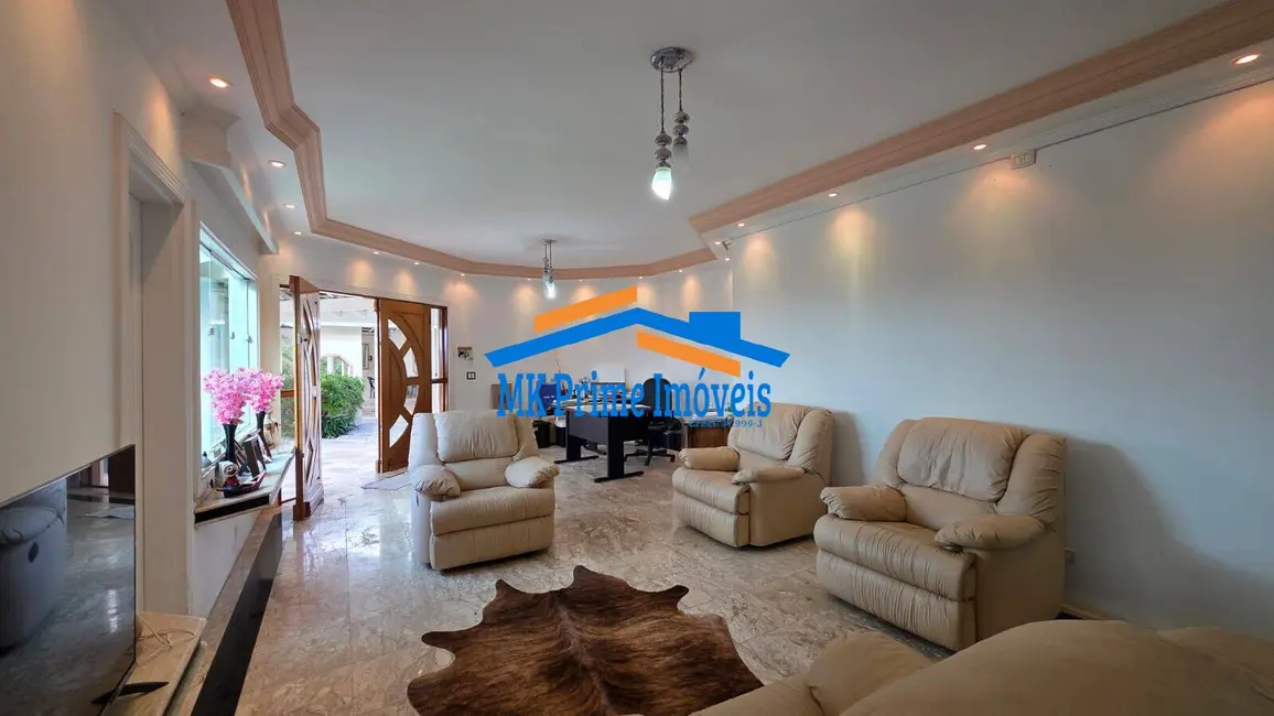 Casa de Condomínio com 3 quartos à venda, 521m2 em Portal Roselândia, Cotia - SP - imagem 4 Foto 4 de Casa de Condomínio com 3 quartos à venda, 521m2 em Portal Roselândia, Cotia - SP