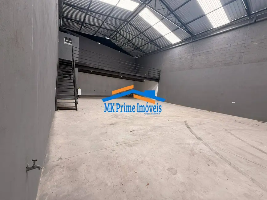 Foto 2 de Armazém / Galpão para alugar, 370m2 em km 18, Osasco - SP
