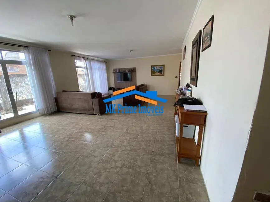 Foto 2 de Sobrado com 6 quartos para alugar, 500m2 em km 18, Osasco - SP