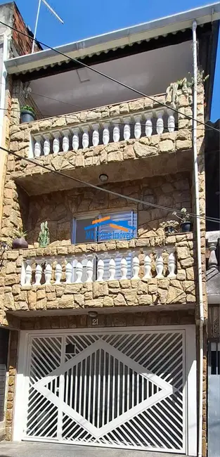 Foto 2 de Sobrado com 2 quartos à venda, 135m2 em Veloso, Osasco - SP