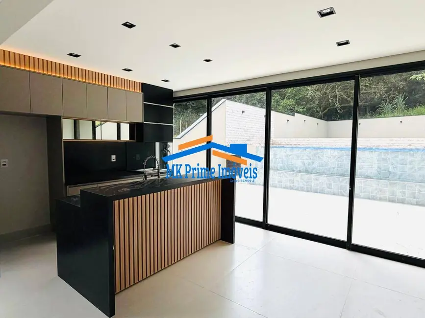 Foto 5 de Casa de Condomínio com 3 quartos à venda, 216m2 em Louveira - SP