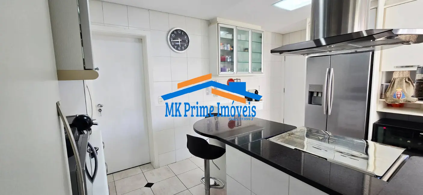 Apartamento com 3 quartos à venda, 270m2 em Alto de Pinheiros, São Paulo - SP - imagem 9 Foto 9 de Apartamento com 3 quartos à venda, 270m2 em Alto de Pinheiros, São Paulo - SP
