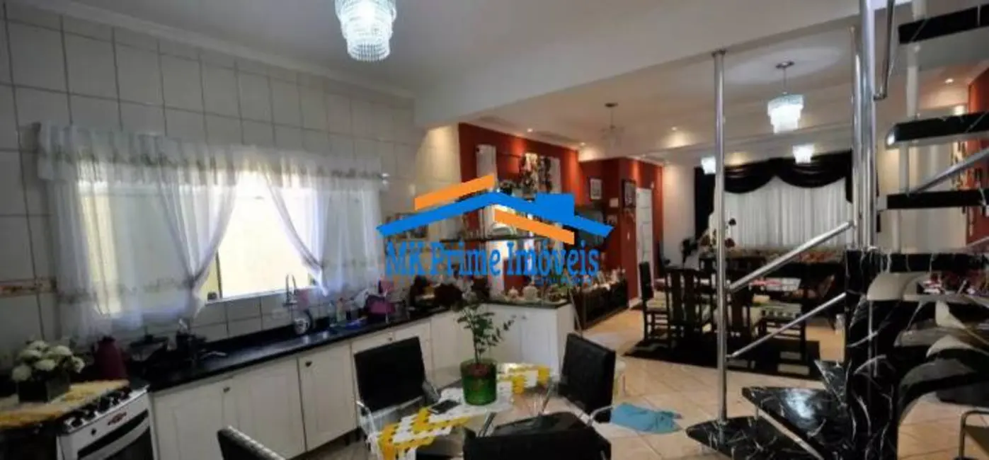 Foto 6 de Sobrado com 4 quartos à venda, 250m2 em Jaguaribe, Osasco - SP