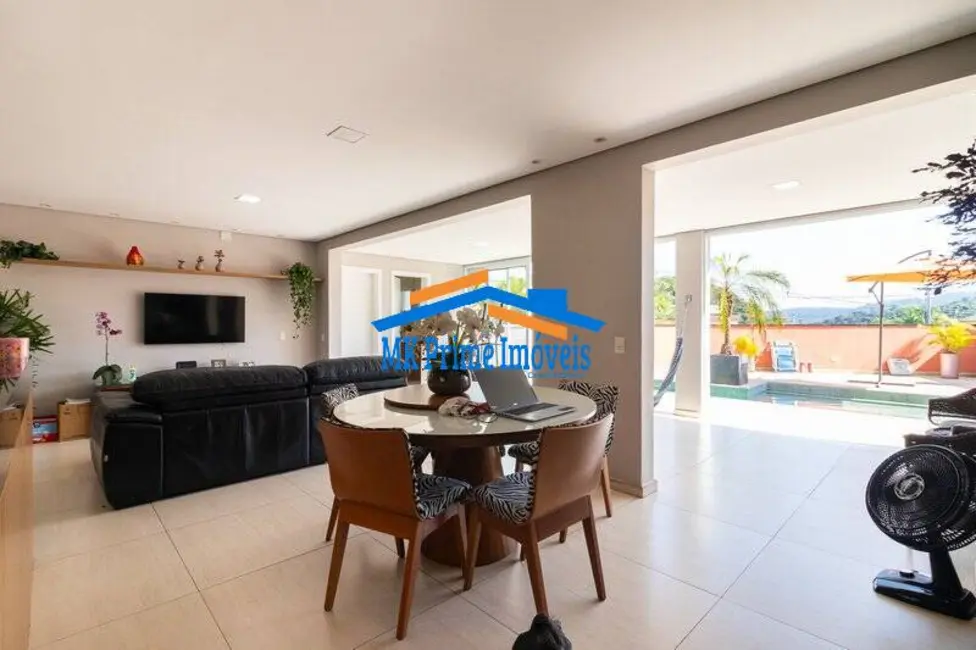 Casa de Condomínio com 3 quartos à venda, 280m2 em Alphaville, Santana De Parnaiba - SP - imagem 9 Foto 9 de Casa de Condomínio com 3 quartos à venda, 280m2 em Alphaville, Santana De Parnaiba - SP