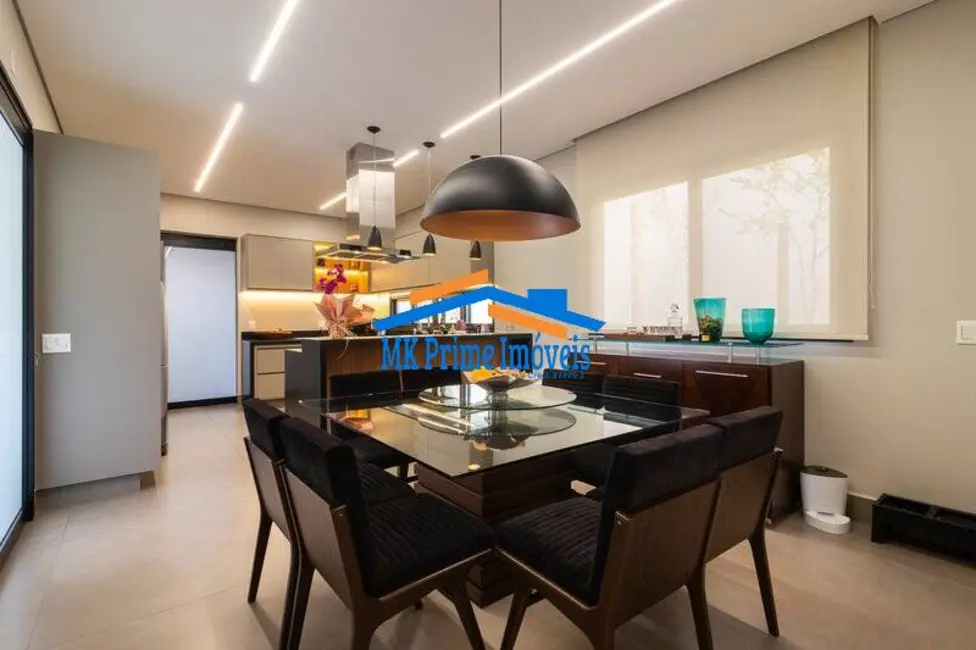 Casa de Condomínio com 3 quartos à venda, 230m2 em Colinas da Anhangüera, Santana De Parnaiba - SP - imagem 8 Foto 8 de Casa de Condomínio com 3 quartos à venda, 230m2 em Colinas da Anhangüera, Santana De Parnaiba - SP