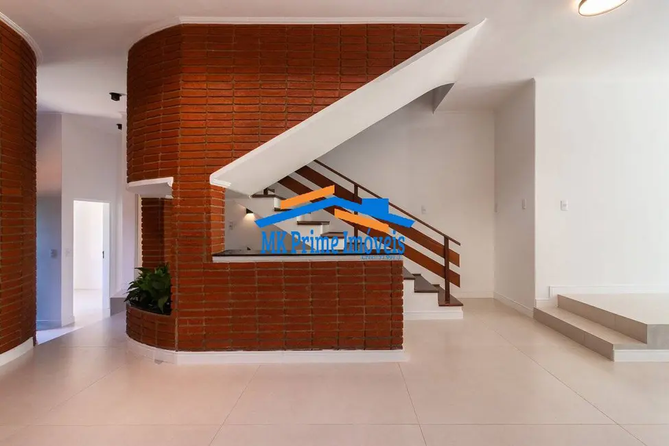 Casa de Condomínio com 5 quartos à venda, 315m2 em Alphaville, Santana De Parnaiba - SP - imagem 4 Foto 4 de Casa de Condomínio com 5 quartos à venda, 315m2 em Alphaville, Santana De Parnaiba - SP