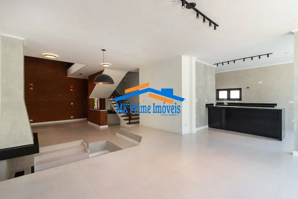 Casa de Condomínio com 5 quartos à venda, 315m2 em Alphaville, Santana De Parnaiba - SP - imagem 6 Foto 6 de Casa de Condomínio com 5 quartos à venda, 315m2 em Alphaville, Santana De Parnaiba - SP