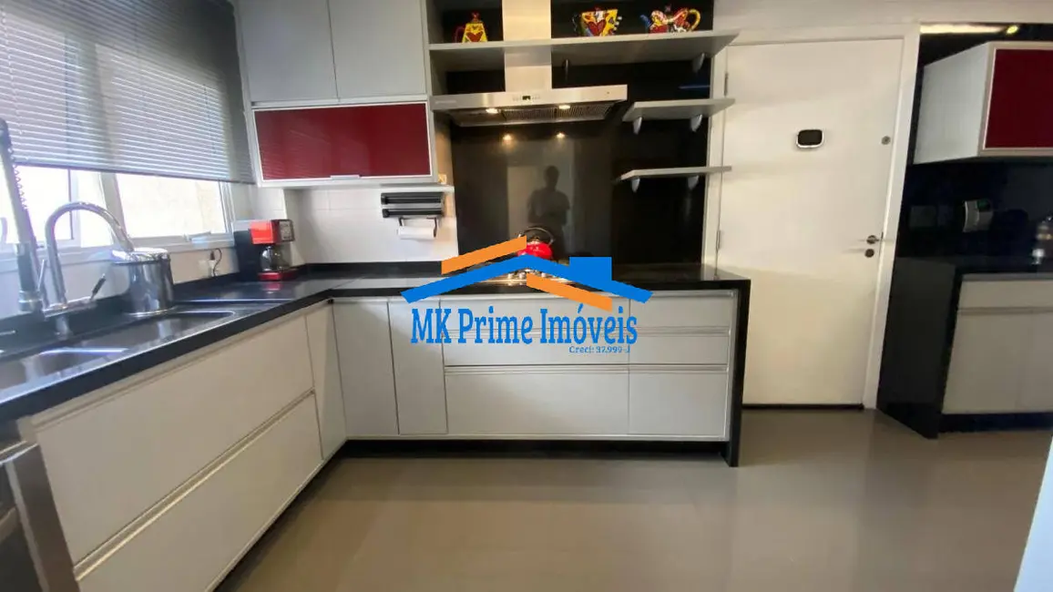 Apartamento com 3 quartos à venda, 206m2 em Vila Romana, São Paulo - SP - imagem 4 Foto 4 de Apartamento com 3 quartos à venda, 206m2 em Vila Romana, São Paulo - SP