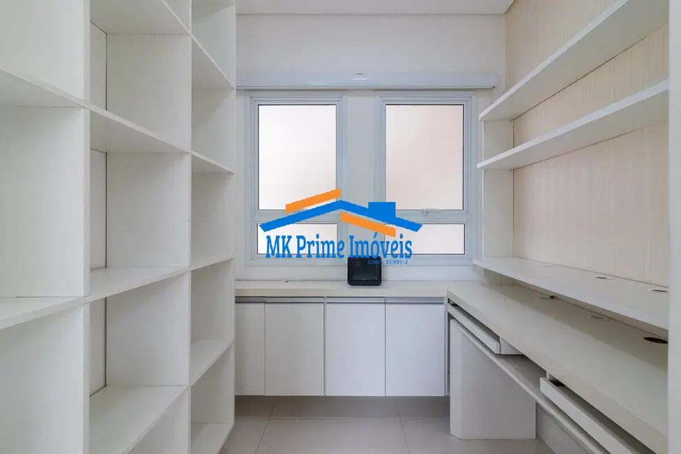 Foto 9 de Casa de Condomínio com 4 quartos para alugar, 300m2 em Residencial Morada dos Lagos, Barueri - SP