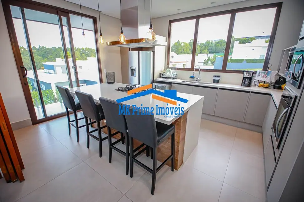Foto 6 de Casa de Condomínio com 4 quartos para alugar, 440m2 em Tamboré, Santana De Parnaiba - SP
