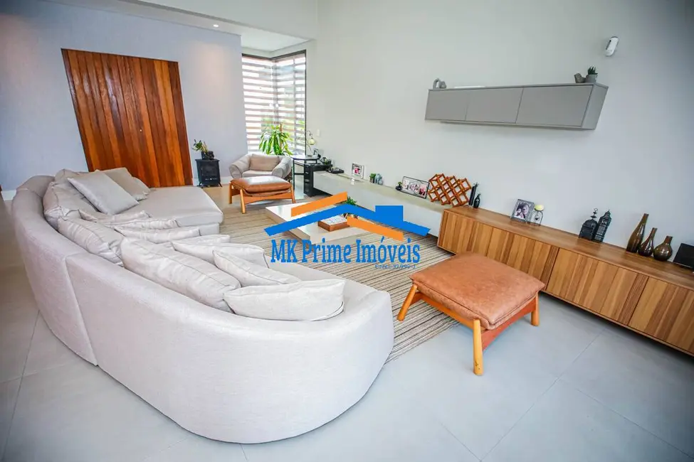 Foto 4 de Casa de Condomínio com 4 quartos para alugar, 440m2 em Tamboré, Santana De Parnaiba - SP