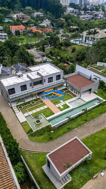 Foto 3 de Casa de Condomínio com 4 quartos à venda, 1305m2 em Residencial Tamboré, Barueri - SP