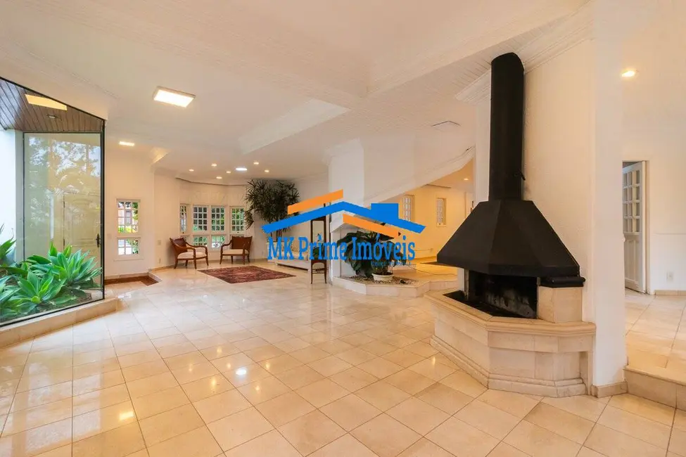 Casa de Condomínio com 4 quartos para alugar, 525m2 em Alphaville, Santana De Parnaiba - SP - imagem 3 Foto 3 de Casa de Condomínio com 4 quartos para alugar, 525m2 em Alphaville, Santana De Parnaiba - SP