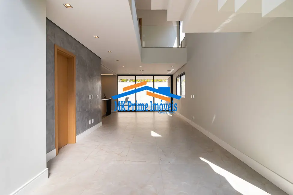Foto 2 de Casa de Condomínio com 3 quartos à venda, 212m2 em Suru, Santana De Parnaiba - SP
