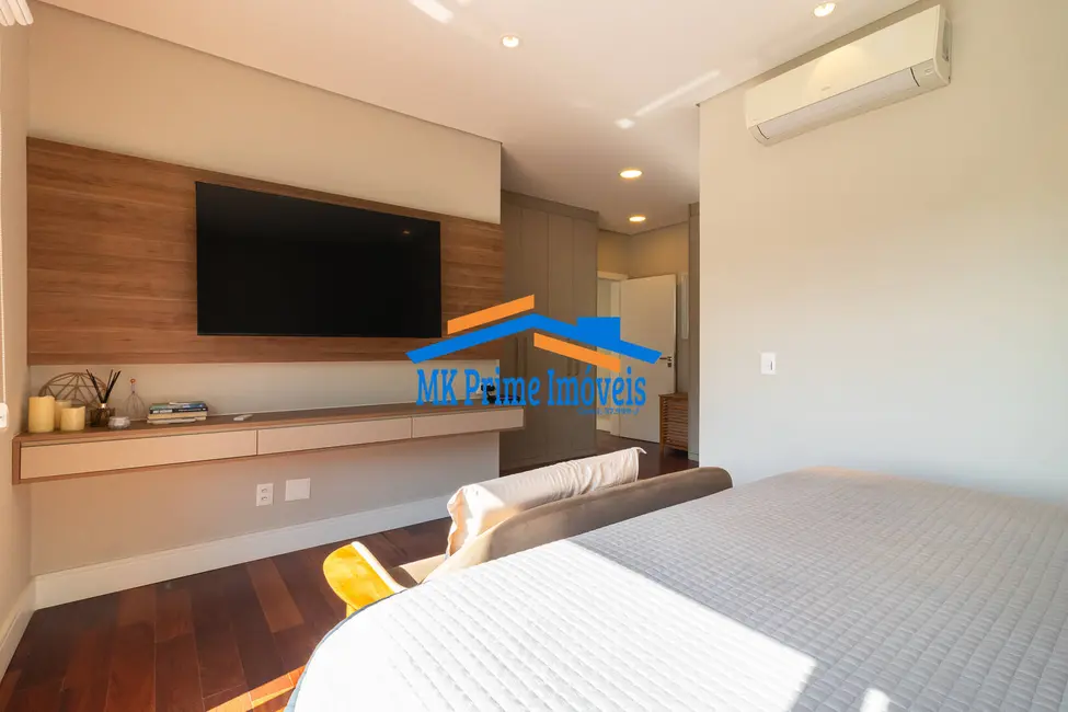 Casa de Condomínio com 3 quartos à venda, 340m2 em Alphaville, Santana De Parnaiba - SP - imagem 8 Foto 8 de Casa de Condomínio com 3 quartos à venda, 340m2 em Alphaville, Santana De Parnaiba - SP