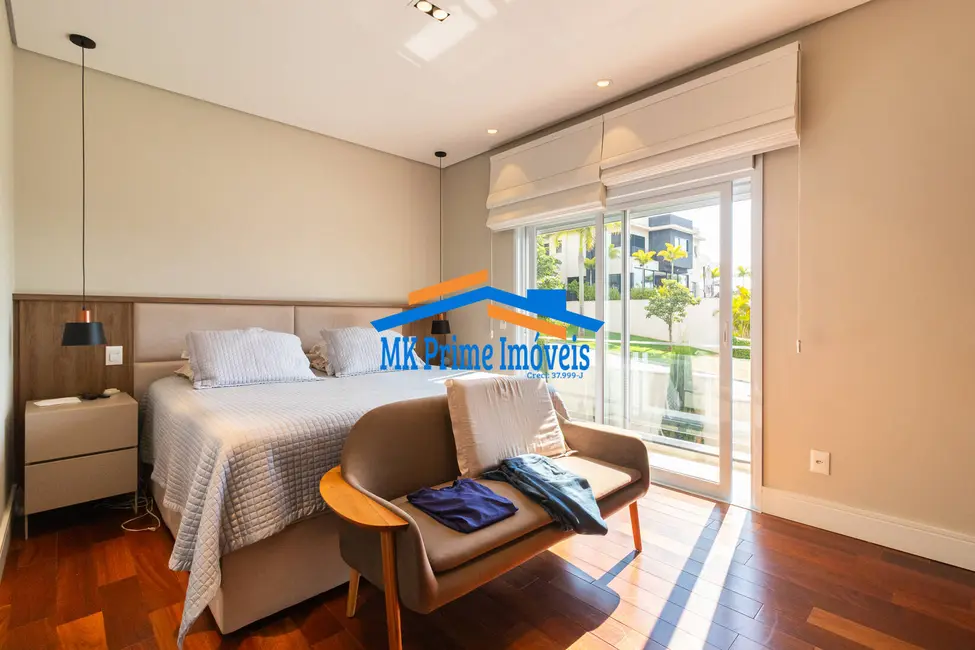 Casa de Condomínio com 3 quartos à venda, 340m2 em Alphaville, Santana De Parnaiba - SP - imagem 9 Foto 9 de Casa de Condomínio com 3 quartos à venda, 340m2 em Alphaville, Santana De Parnaiba - SP