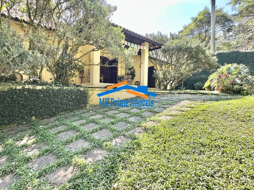 Casa de Condomínio com 5 quartos à venda, 302m2 em Jardim Colibri, Embu Das Artes - SP - imagem 8 Foto 8 de Casa de Condomínio com 5 quartos à venda, 302m2 em Jardim Colibri, Embu Das Artes - SP