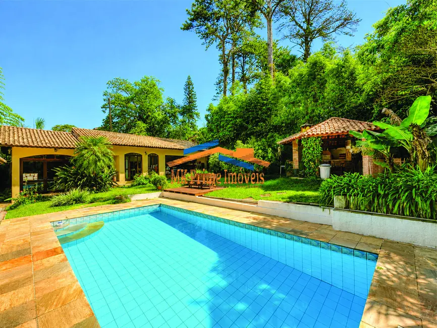 Casa de Condomínio com 5 quartos à venda, 302m2 em Jardim Colibri, Embu Das Artes - SP - imagem 1 Foto 1 de Casa de Condomínio com 5 quartos à venda, 302m2 em Jardim Colibri, Embu Das Artes - SP