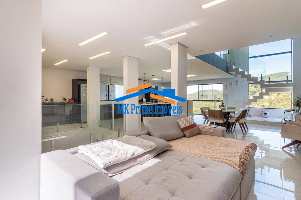 Casa de Condomínio com 3 quartos à venda, 391m2 em Colinas de Parnaíba I, Santana De Parnaiba - SP - imagem 3 Foto 3 de Casa de Condomínio com 3 quartos à venda, 391m2 em Colinas de Parnaíba I, Santana De Parnaiba - SP