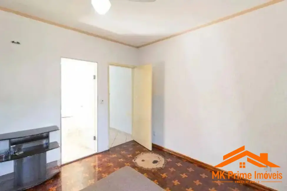 Sobrado com 4 quartos à venda, 300m2 em Santo Antônio, Osasco - SP - imagem 9 Foto 9 de Sobrado com 4 quartos à venda, 300m2 em Santo Antônio, Osasco - SP