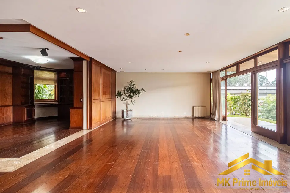 Casa de Condomínio com 4 quartos à venda, 1000m2 em Residencial Tamboré, Barueri - SP - imagem 3 Foto 3 de Casa de Condomínio com 4 quartos à venda, 1000m2 em Residencial Tamboré, Barueri - SP