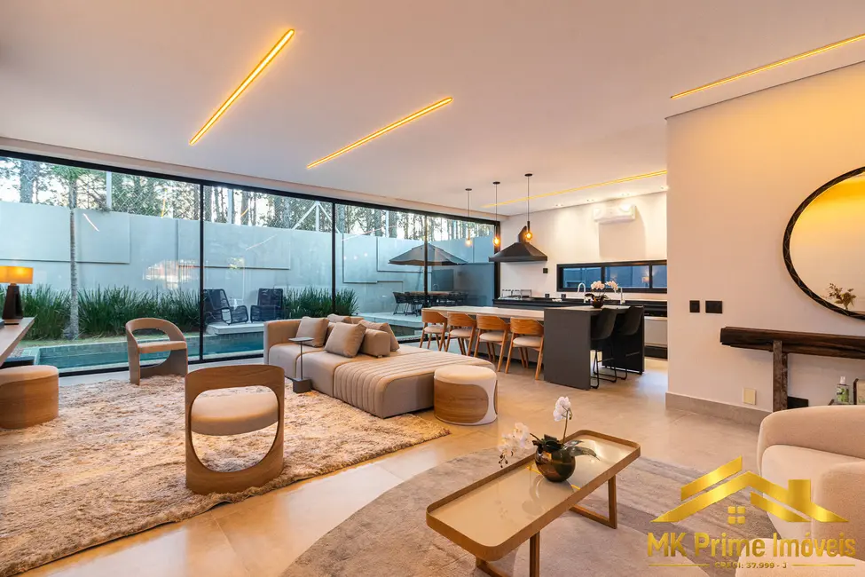Casa de Condomínio com 4 quartos à venda e para alugar, 330m2 em Alphaville, Santana De Parnaiba - SP - imagem 3 Foto 3 de Casa de Condomínio com 4 quartos à venda e para alugar, 330m2 em Alphaville, Santana De Parnaiba - SP