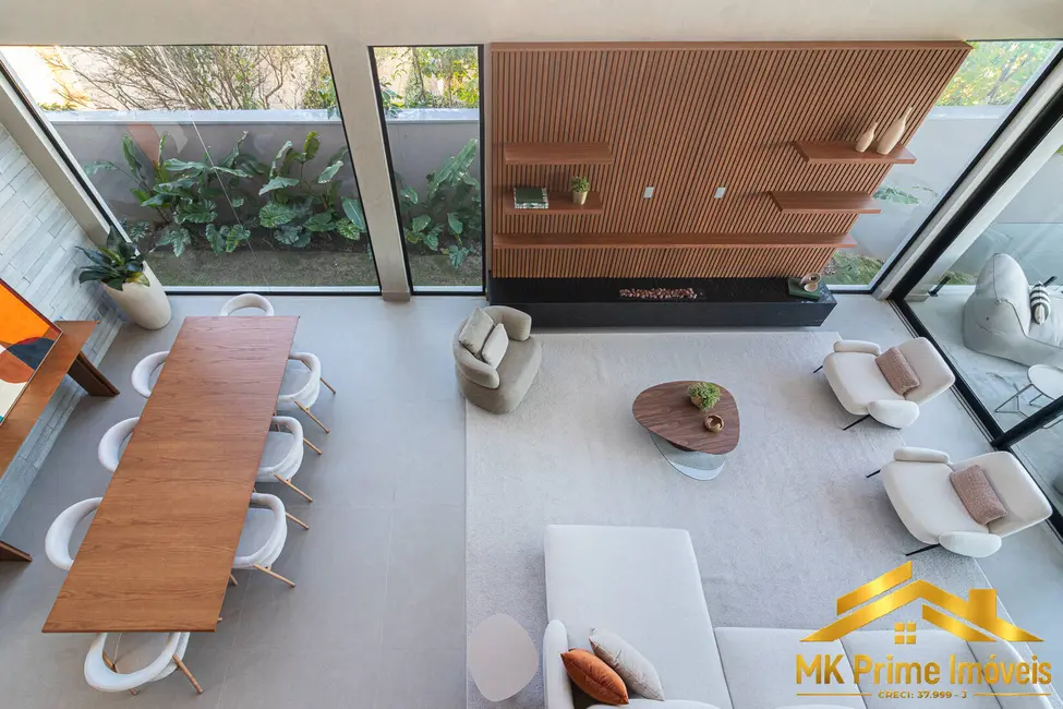Foto 9 de Casa de Condomínio com 4 quartos para alugar, 410m2 em Alphaville, Santana De Parnaiba - SP