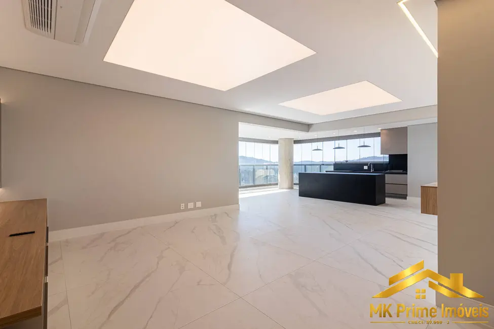 Foto 2 de Apartamento com 4 quartos à venda, 244m2 em Sítio Tamboré Alphaville, Barueri - SP