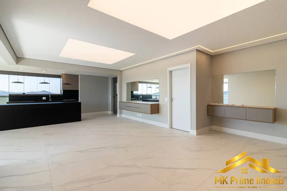Foto 4 de Apartamento com 4 quartos à venda, 244m2 em Sítio Tamboré Alphaville, Barueri - SP
