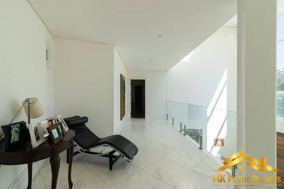 Casa de Condomínio com 4 quartos à venda, 650m2 em Alphaville Residencial Dois, Barueri - SP - imagem 3 Foto 3 de Casa de Condomínio com 4 quartos à venda, 650m2 em Alphaville Residencial Dois, Barueri - SP
