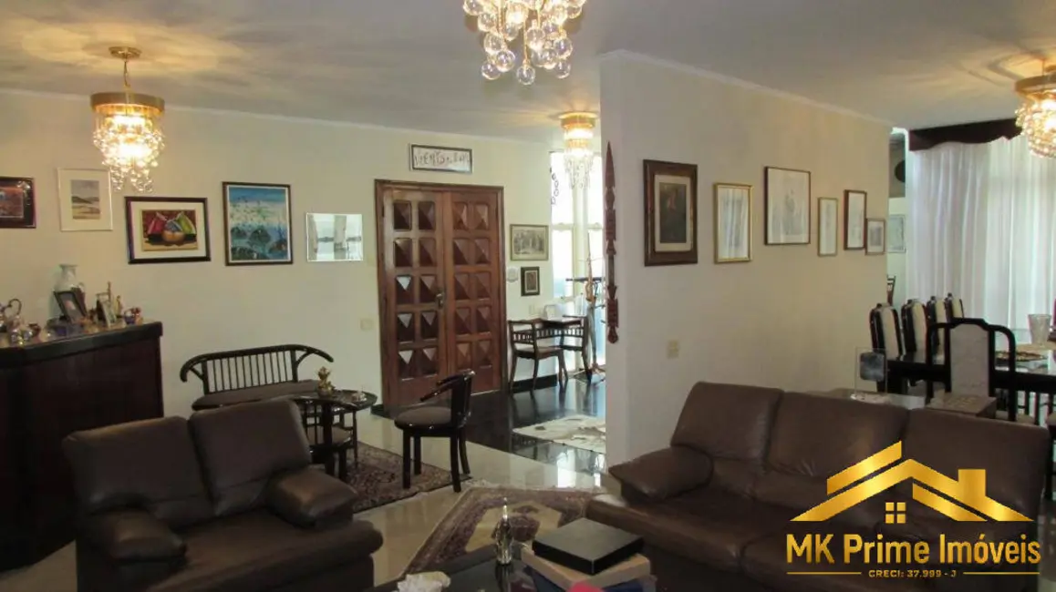 Sobrado com 4 quartos para alugar, 269m2 em Sumaré, São Paulo - SP - imagem 3 Foto 3 de Sobrado com 4 quartos para alugar, 269m2 em Sumaré, São Paulo - SP