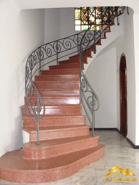 Sobrado com 4 quartos para alugar, 330m2 em Pacaembu, São Paulo - SP - imagem 5 Foto 5 de Sobrado com 4 quartos para alugar, 330m2 em Pacaembu, São Paulo - SP