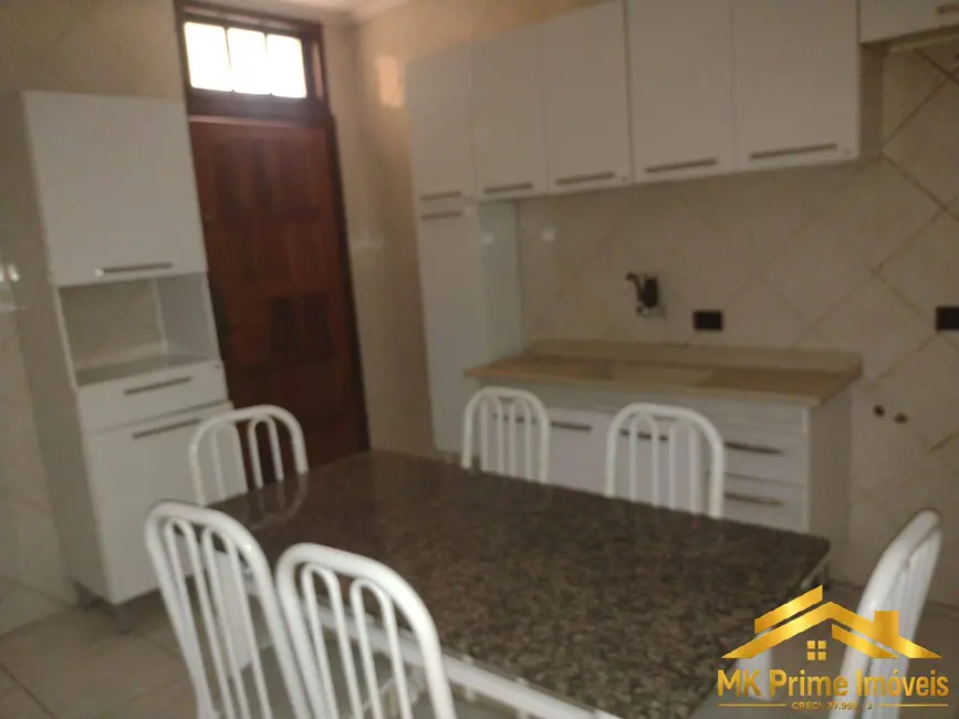 Foto 5 de Sobrado com 2 quartos para alugar, 221m2 em Pestana, Osasco - SP