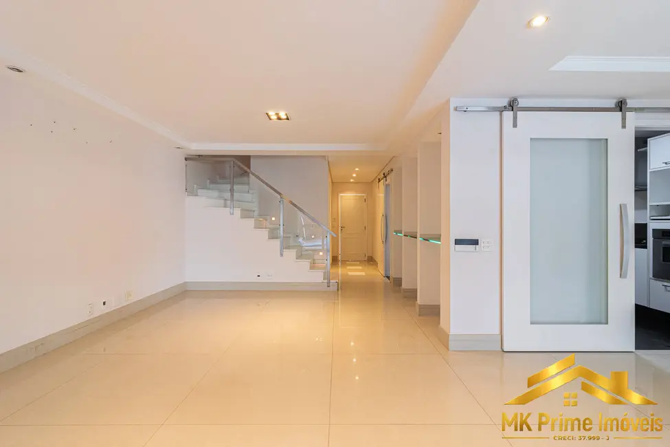 Foto 4 de Casa de Condomínio com 4 quartos para alugar, 230m2 em Tamboré, Santana De Parnaiba - SP