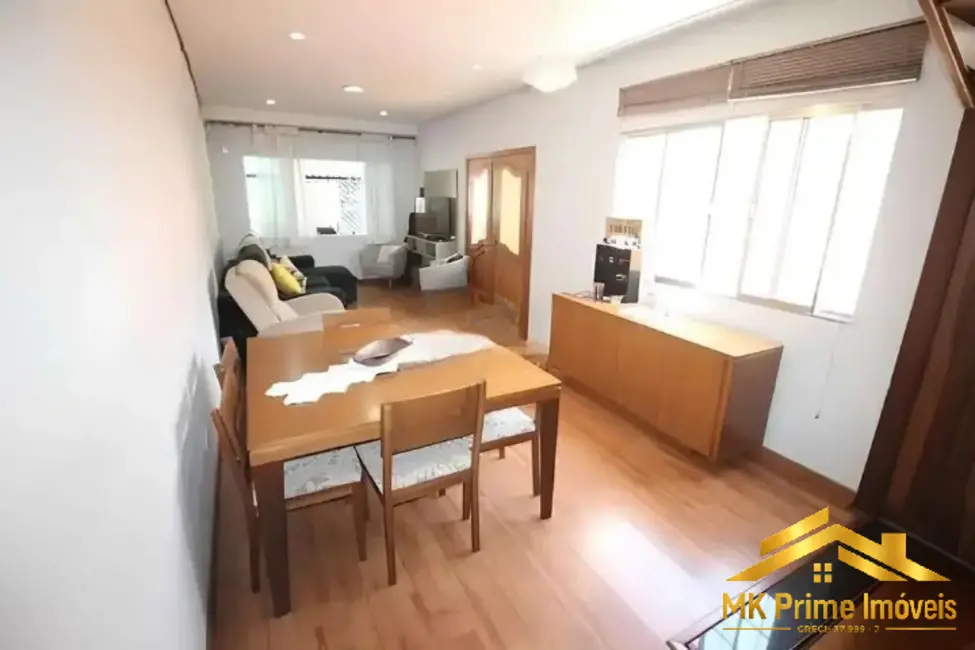 Foto 2 de Casa com 3 quartos à venda, 174m2 em Ayrosa, Osasco - SP