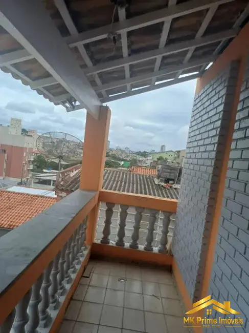 Foto 2 de Casa com 3 quartos à venda, 300m2 em Umuarama, Osasco - SP