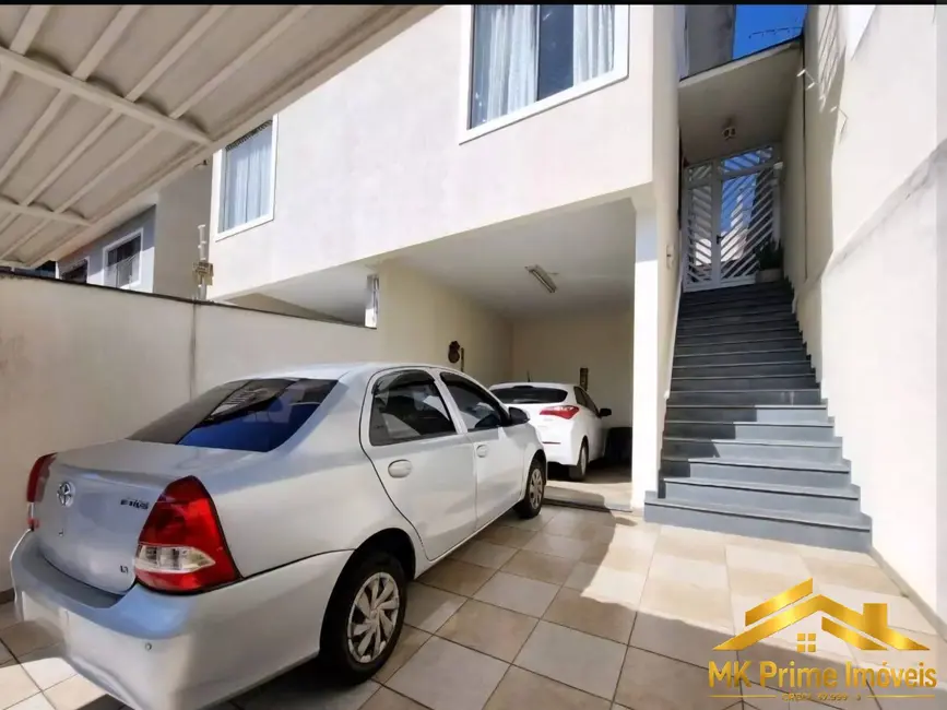 Foto 2 de Casa com 3 quartos à venda, 137m2 em Osasco - SP