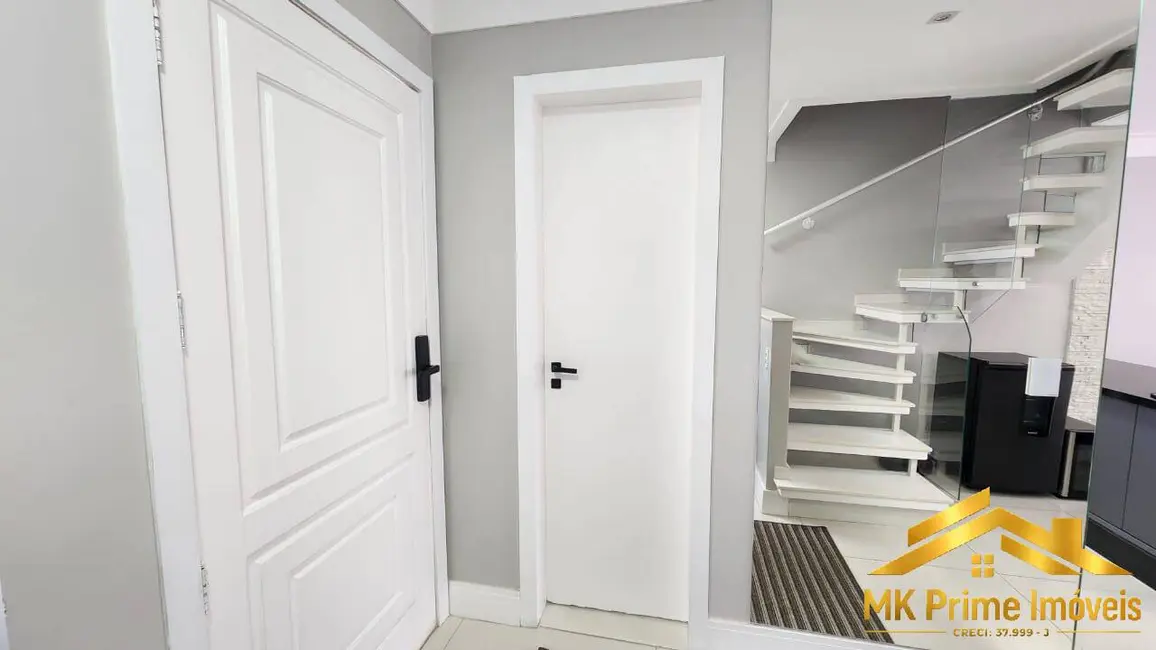 Casa de Condomínio com 3 quartos à venda, 100m2 em Carapicuiba - SP - imagem 9 Foto 9 de Casa de Condomínio com 3 quartos à venda, 100m2 em Carapicuiba - SP