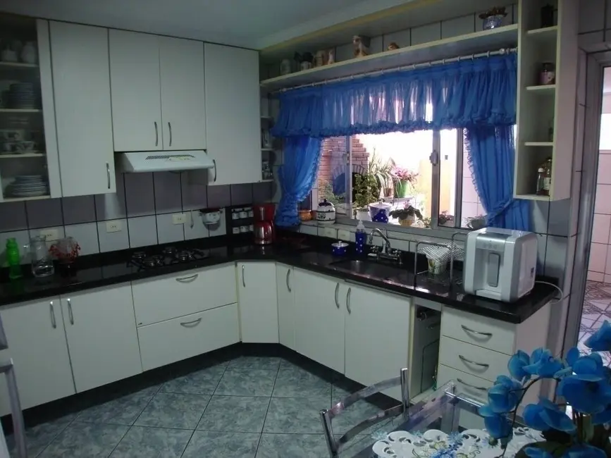 Foto 2 de Sobrado com 3 quartos à venda, 190m2 em Veloso, Osasco - SP
