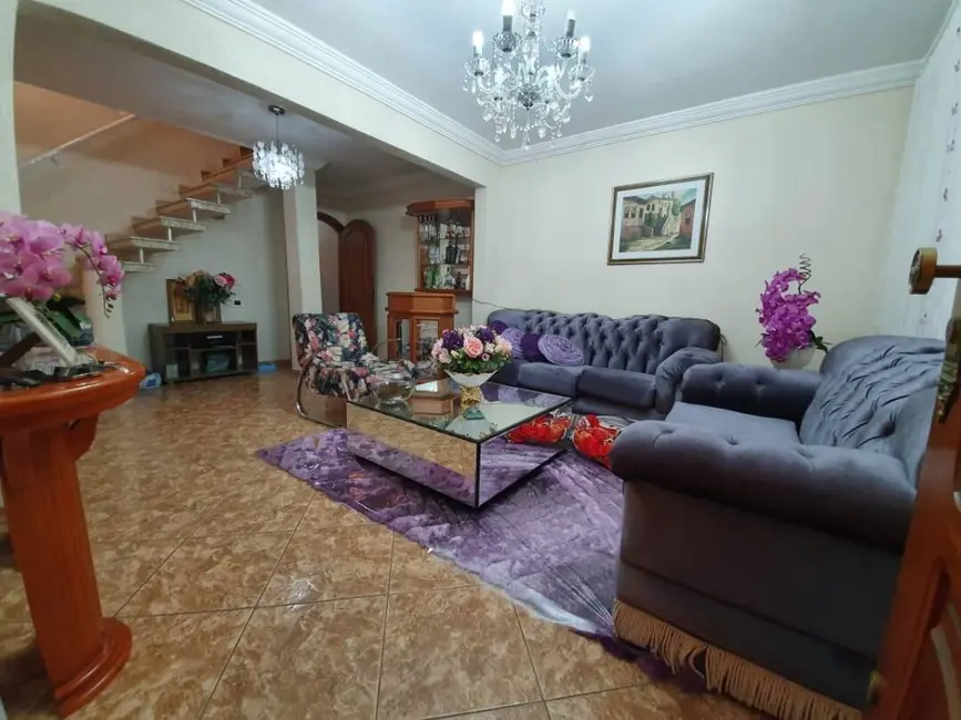 Foto 1 de Sobrado com 3 quartos à venda, 190m2 em Veloso, Osasco - SP