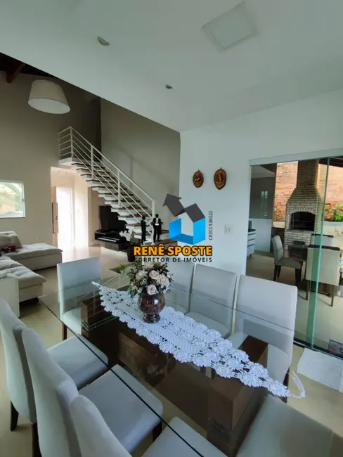 Foto 5 de Sobrado com 3 quartos à venda, 300m2 em Sao Pedro - SP