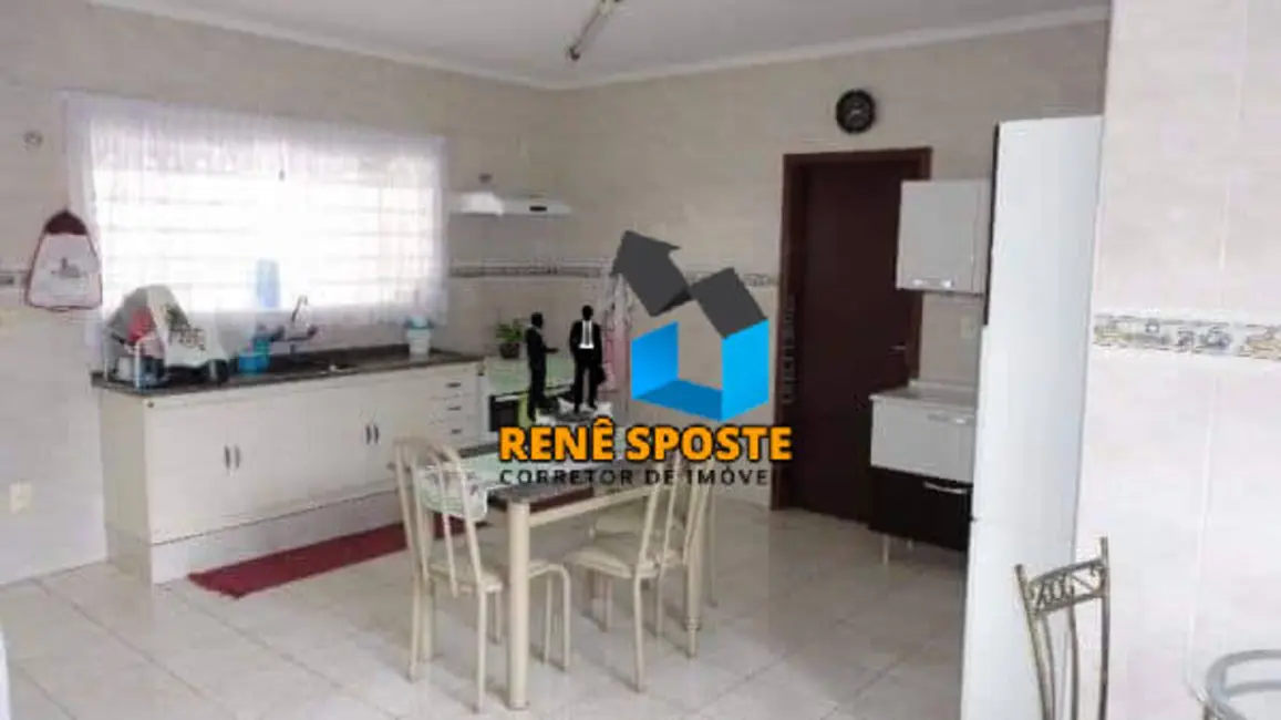 Foto 8 de Casa com 3 quartos à venda, 303m2 em Sao Pedro - SP